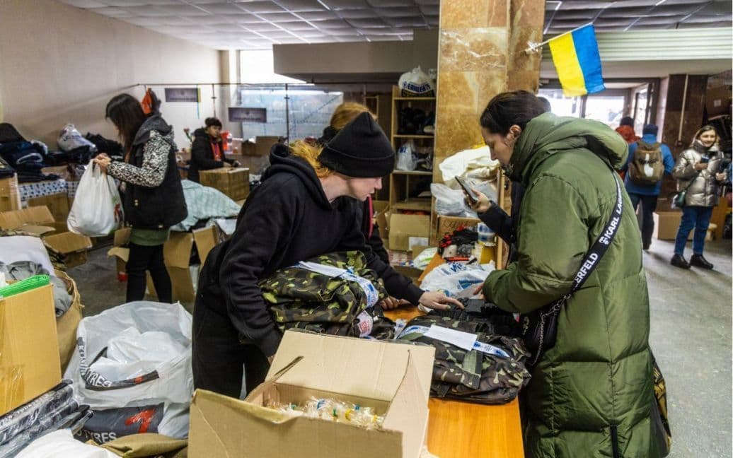 У Полтаві продовжують збирати гуманітарну допомогу: список потреб