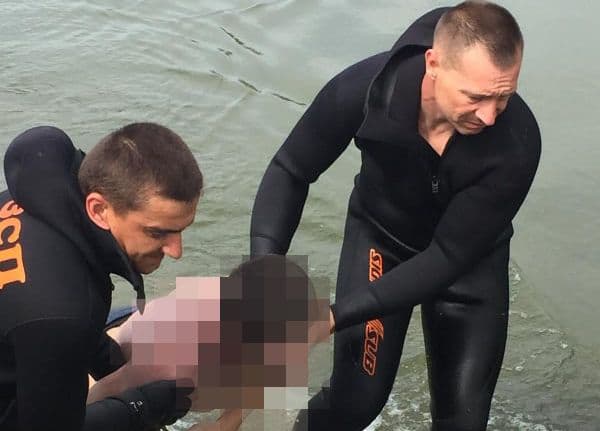 У Кременчуцькому районі рятівники дістали тіло з річки