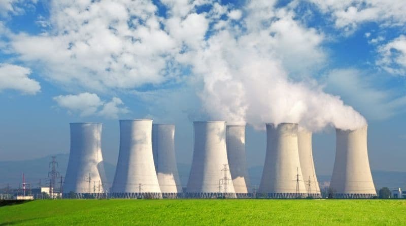 Через ракетний обстріл в Україні знеструмлені всі атомні електростанції