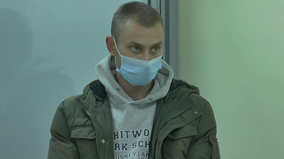 Хлопця, який стріляв у Полтаві біля зупинки, взяли під варту