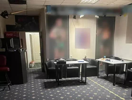 Підпільне казино в колишньому кафе — на Полтавщині судитимуть п'ятьох чоловіків