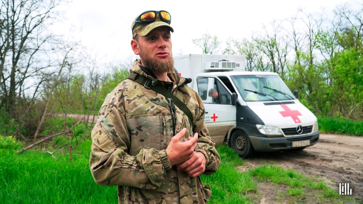 «Перериємо і попіл, і землю, щоб повернути хлопців додому». Як працюють пошукові загони на Донеччині