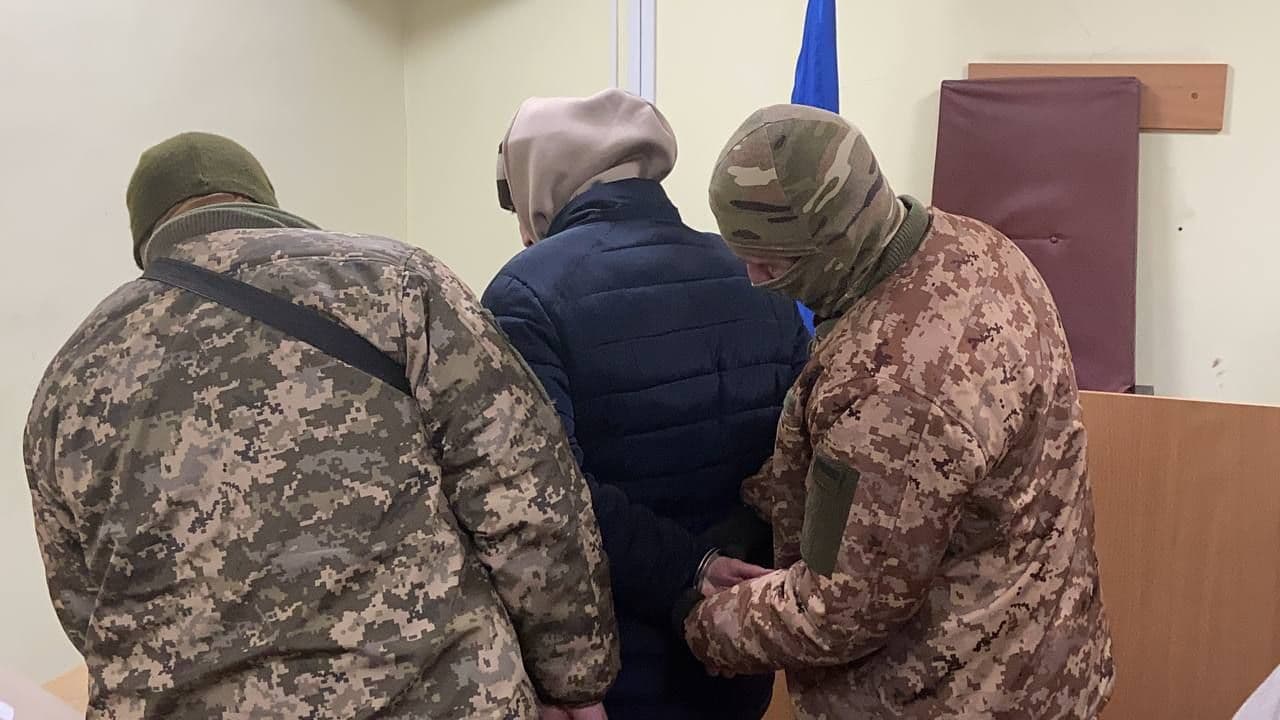 Закликав до знищення влади: полтавського блогера арештували без права застави