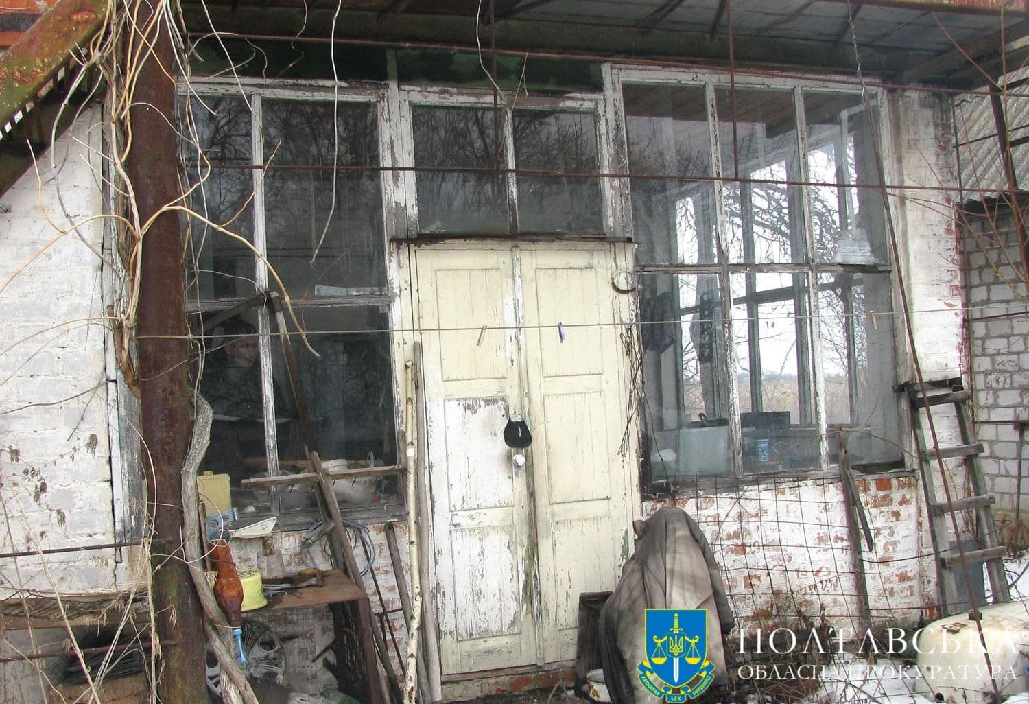 На Полтавщині судили двох злочинців, що побили та обікрали самотнього пенсіонера