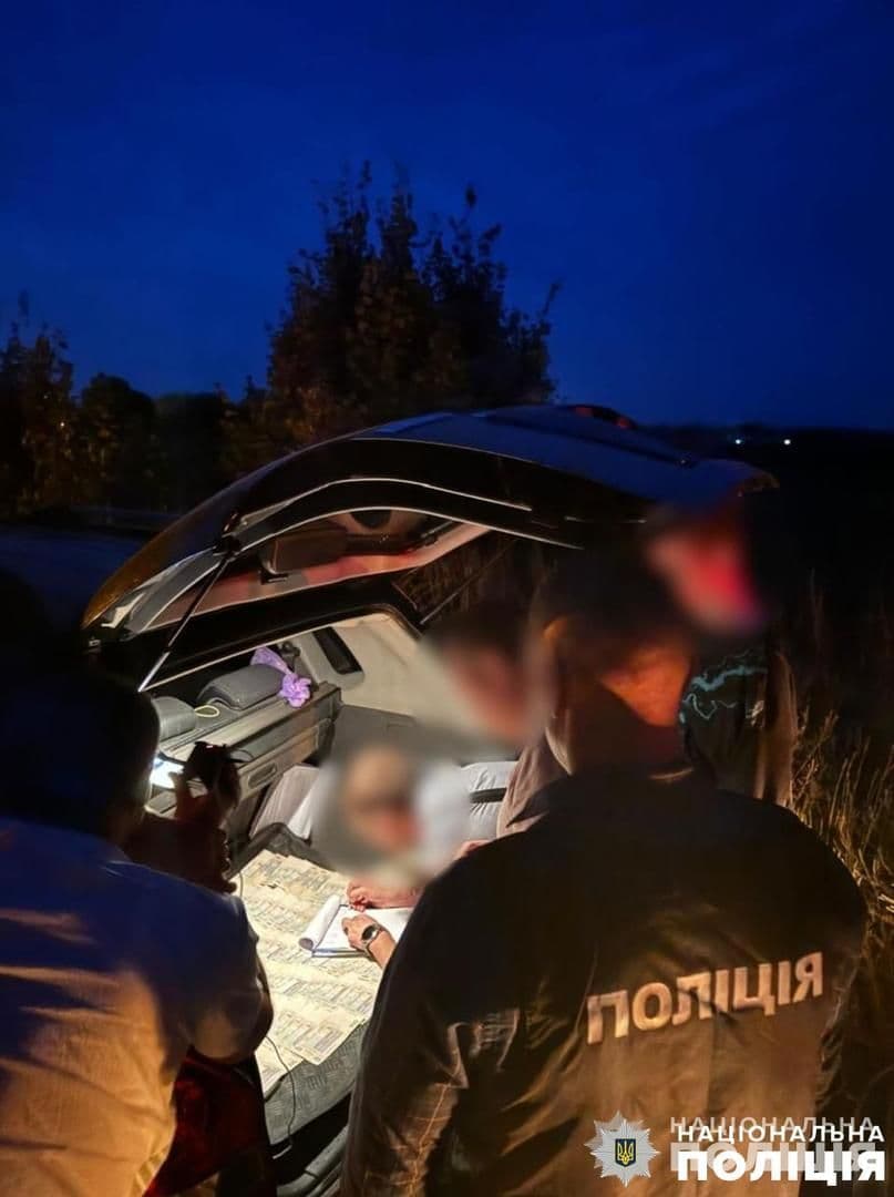 Запобіжний захід для посадовця-хабарника та тренінги для цивільних — головне за 6 вересня
