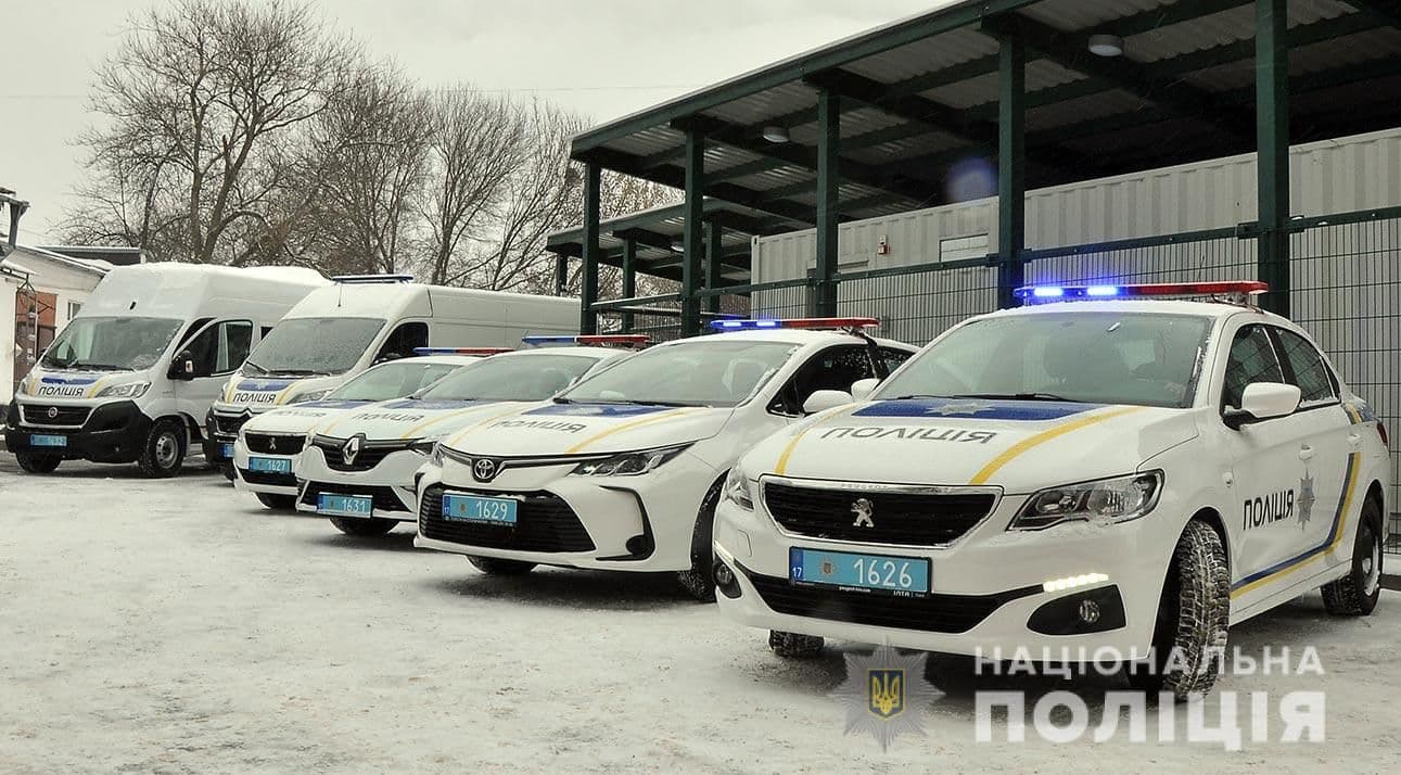 Поліція Полтавщини отримала нову партію службових машин