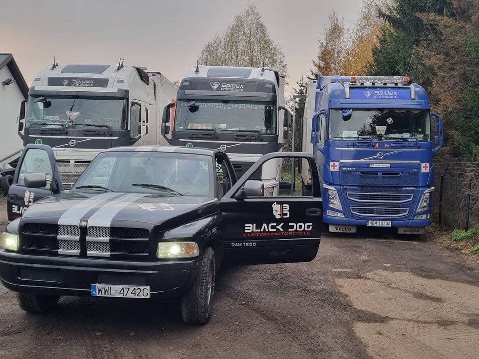 У Полтаві збирають гроші на деталі для ремонту авто на Донецький напрямок