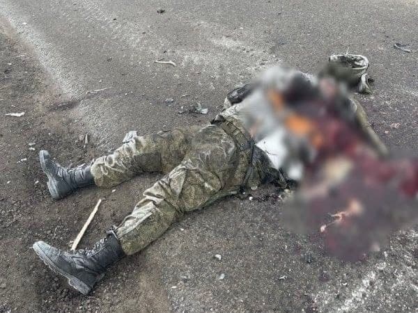 Волонтери закликають фотографувати тіла знищених окупантів