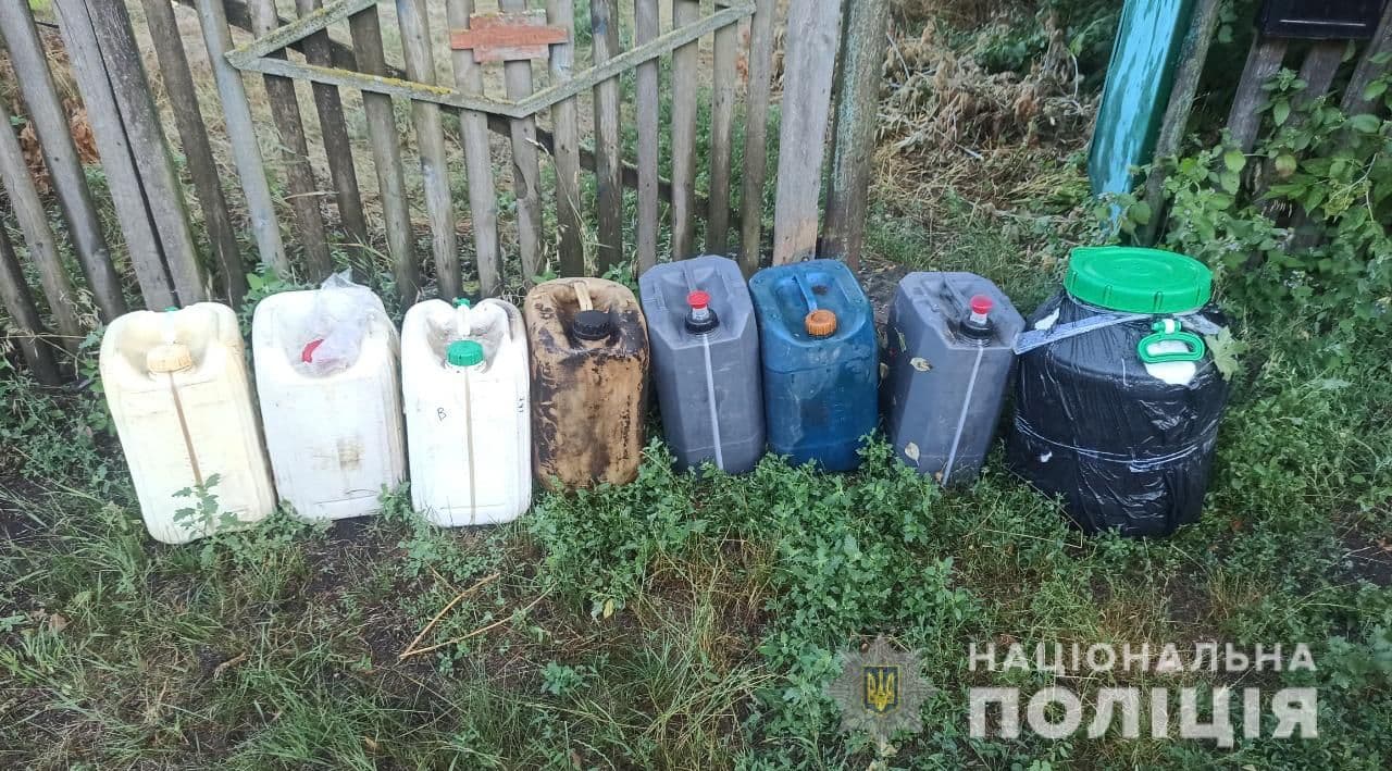У Миргородському районі чоловік викрав дизпаливо у фермера