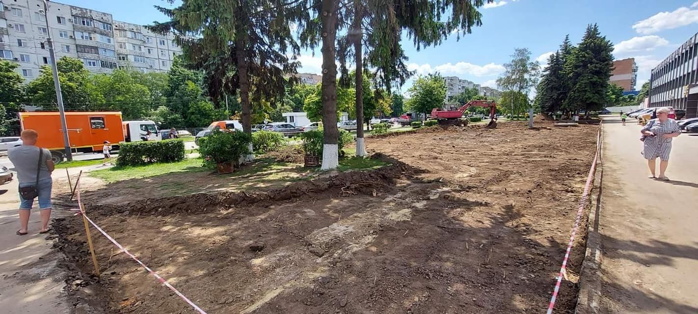 У Полтаві на одній з вулиць незаконно проводили будівельні роботи