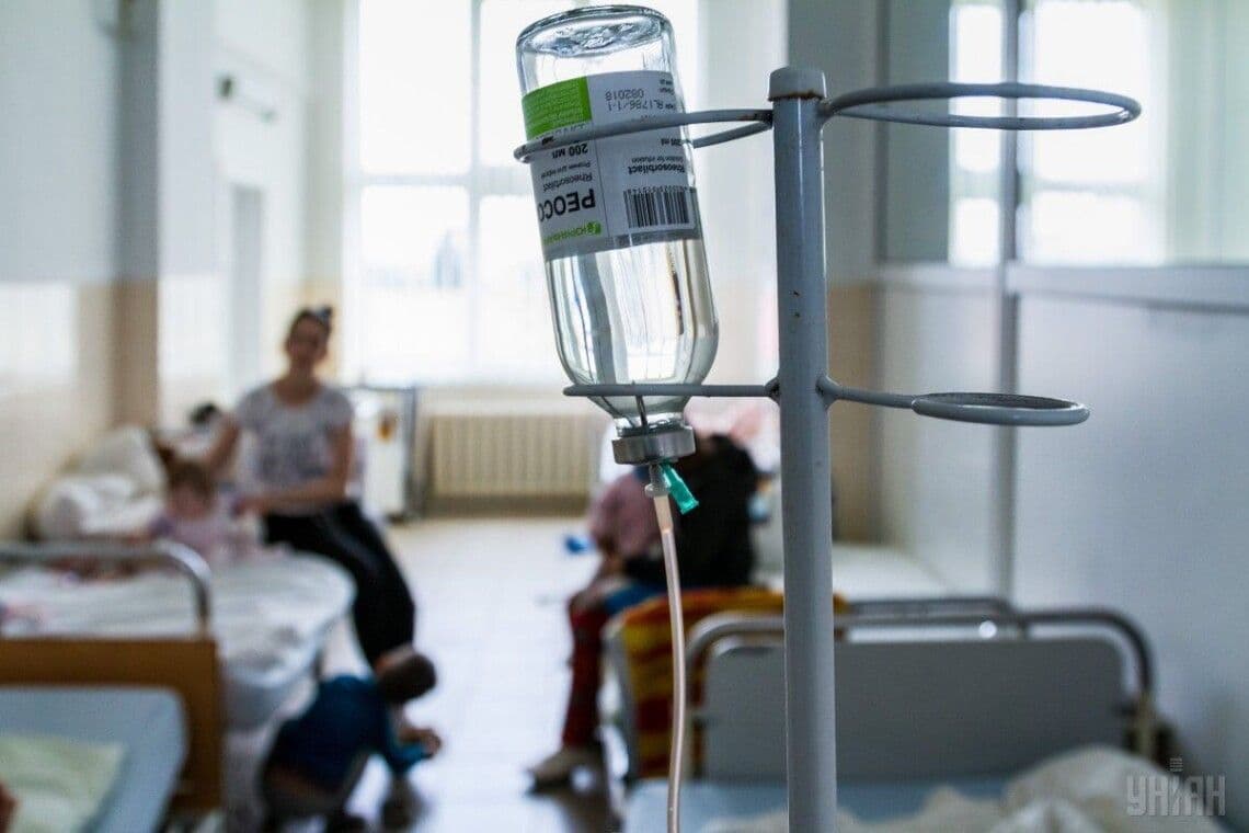 На Полтавщині госпіталізували двох людей з отруєнням