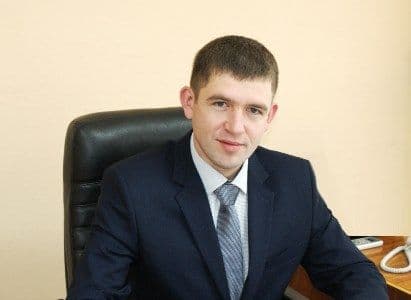У Кременчуці з четвертої спроби змінили голову райради