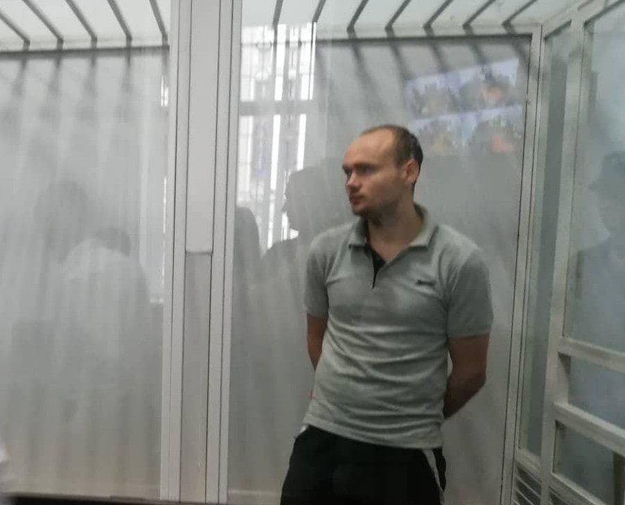 У Полтаві довічно ув'язнили чоловіка, який жорстоко вбив батьків