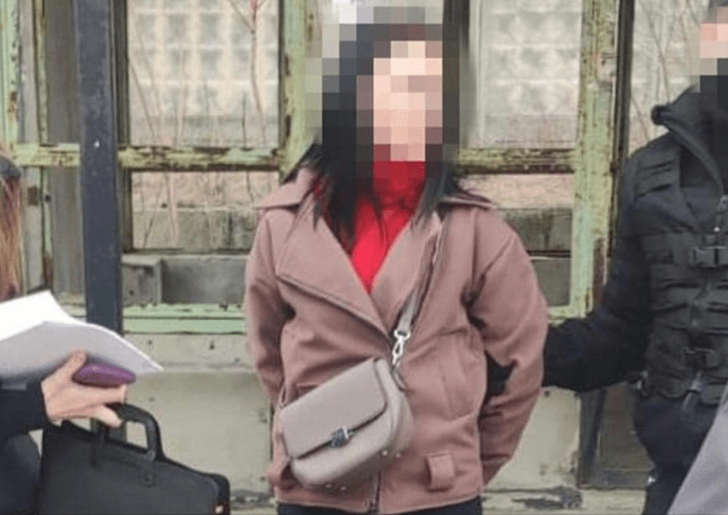 Правоохоронці затримали жінку, що фотографувала військові та критичні об'єкти на Полтавщині