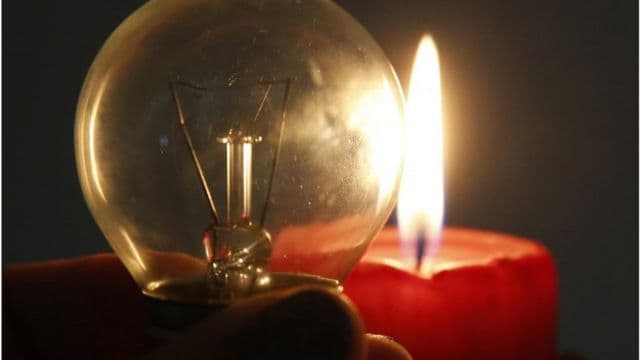 У «Полтаваобленерго» внесли зміни до графіків погодинних відключень