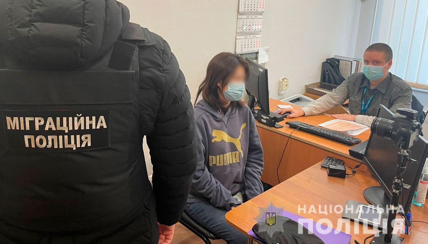 У Кременчуці затримали нелегальних мігранток