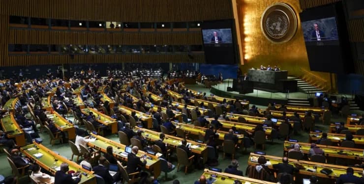 У Генасамблеї ООН проголосували за стягнення з рф репарацій