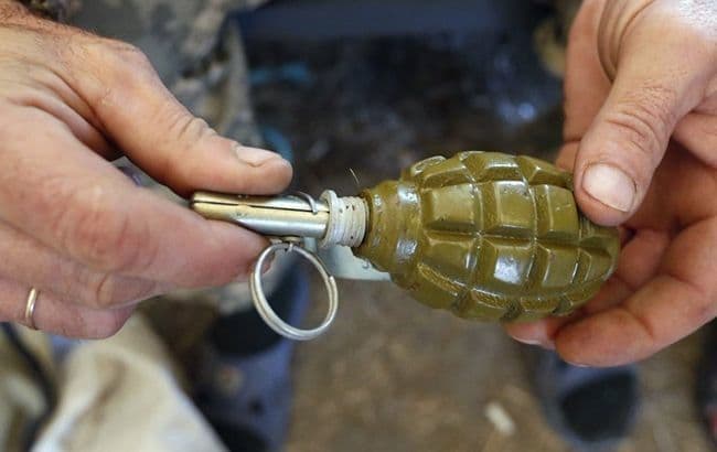У Полтаві чоловік під час сварки з дружиною кинув на підлогу бойову гранату