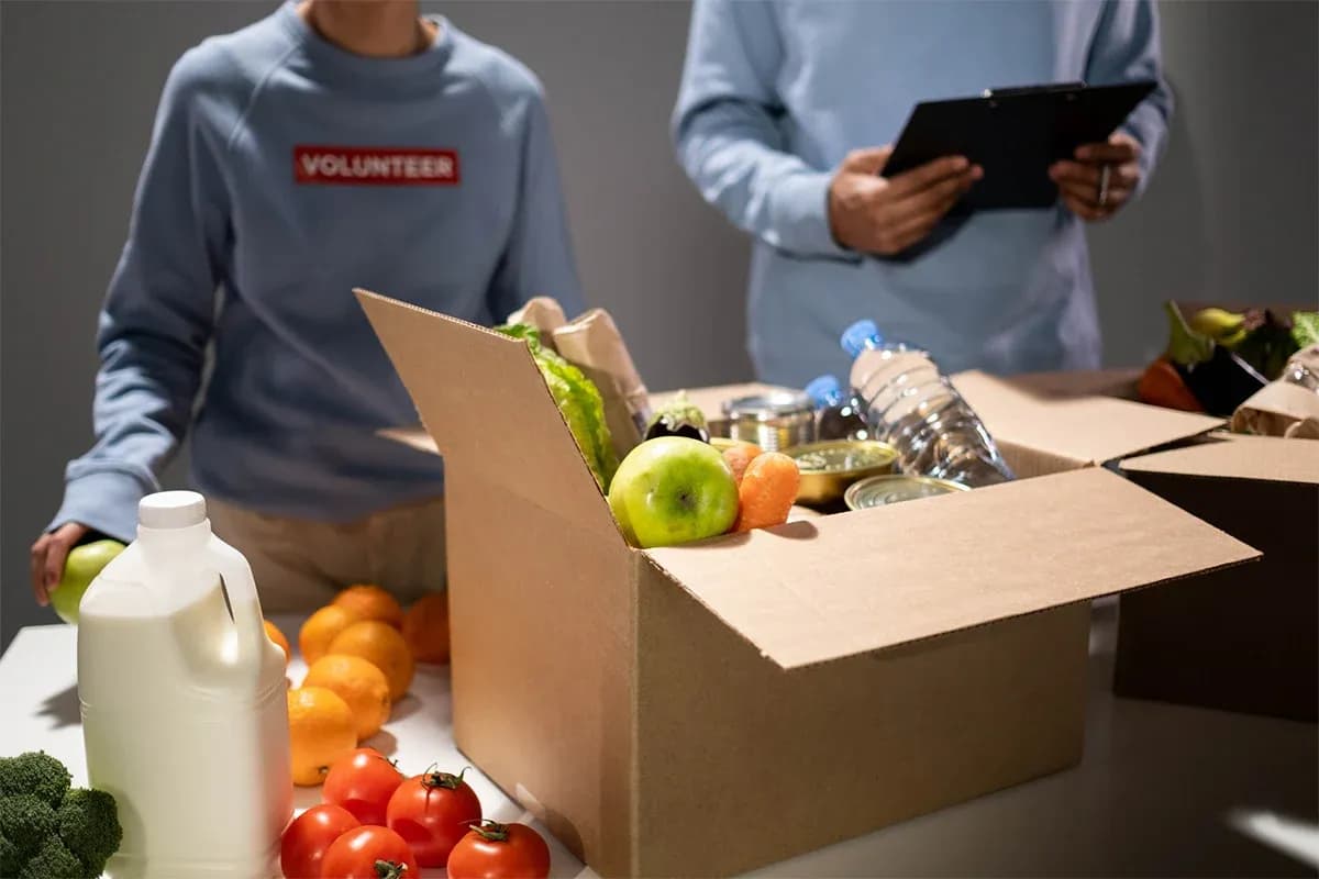У Полтаві видають продуктові набори родинам переселенців