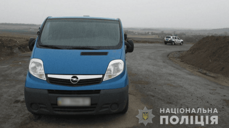 У Решетилівській громаді автівка збила пішохода, чоловік в лікарні