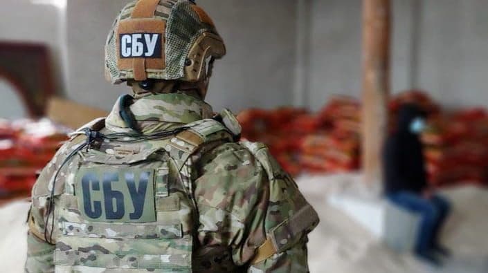 СБУ попереджає про можливість підриву окупантами промислових ємностей з хімічними речовинами в Донецьку