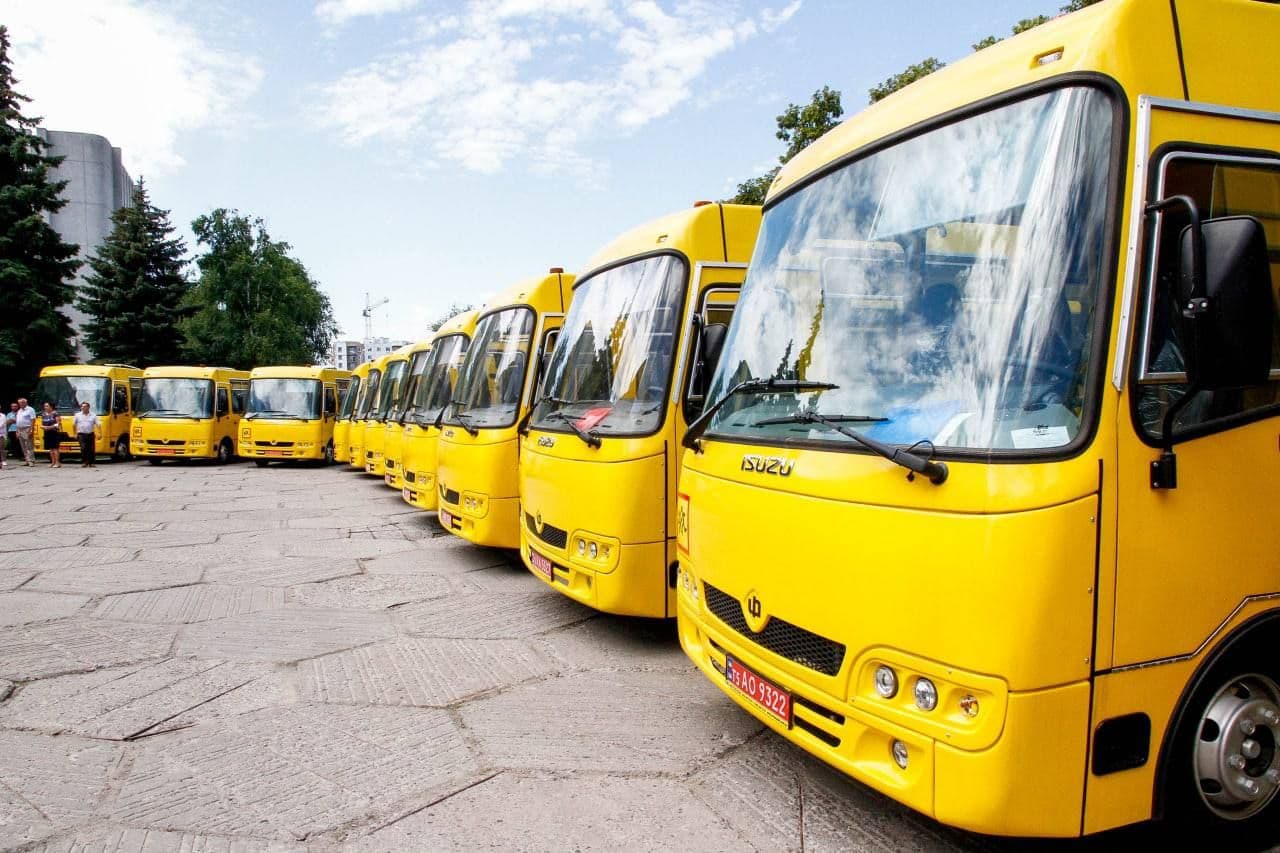 Уряд виділив Полтавщині понад 100 млн грн на шкільні автобуси та укриття