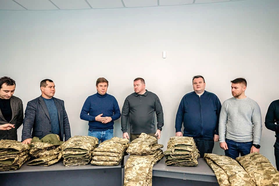 Полтавщина передала ЗСУ близько півтори тисячі зимових штанів