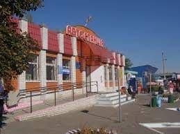 Місця для очікування замість автостанції у Великій Багачці