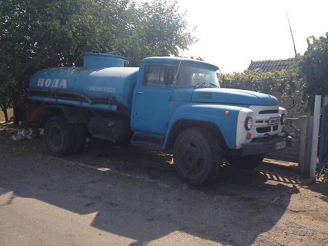 Смерть від водовоза: у Карлівці чоловік намагався зупинити автоцистерну