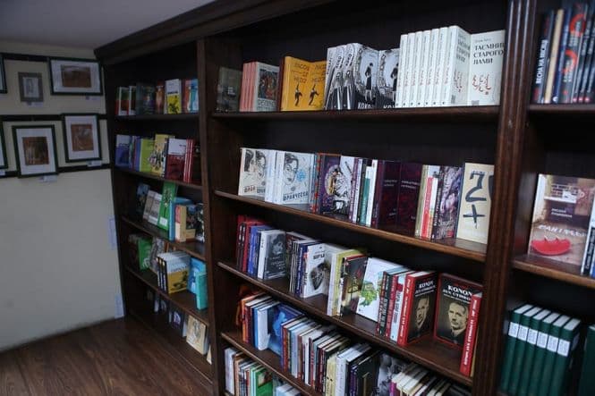 Полтавці можуть відправити книги українським воїнам на фронт
