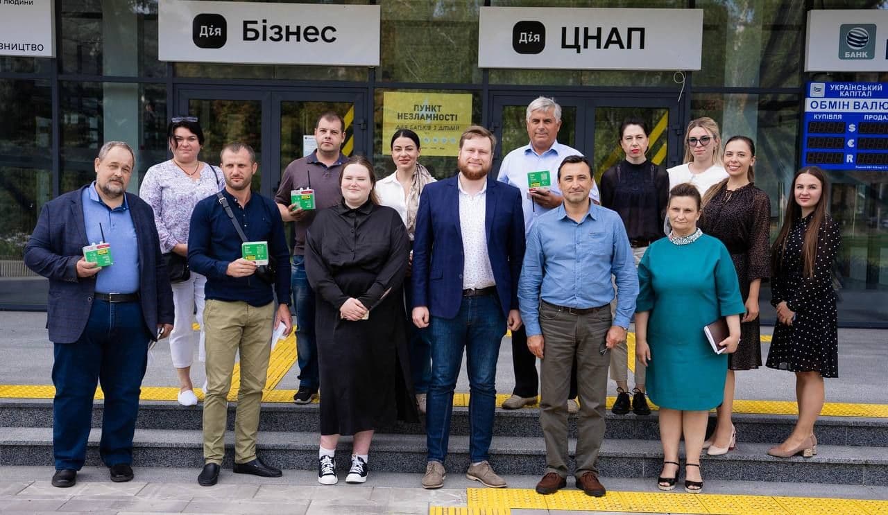 Чотири громади Полтавщини отримали сучасні прилади моніторингу якості повітря