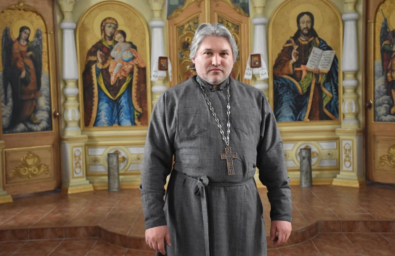 Як Олександр Дедюхін поєднуватиме церковну діяльність і посаду прессекретаря