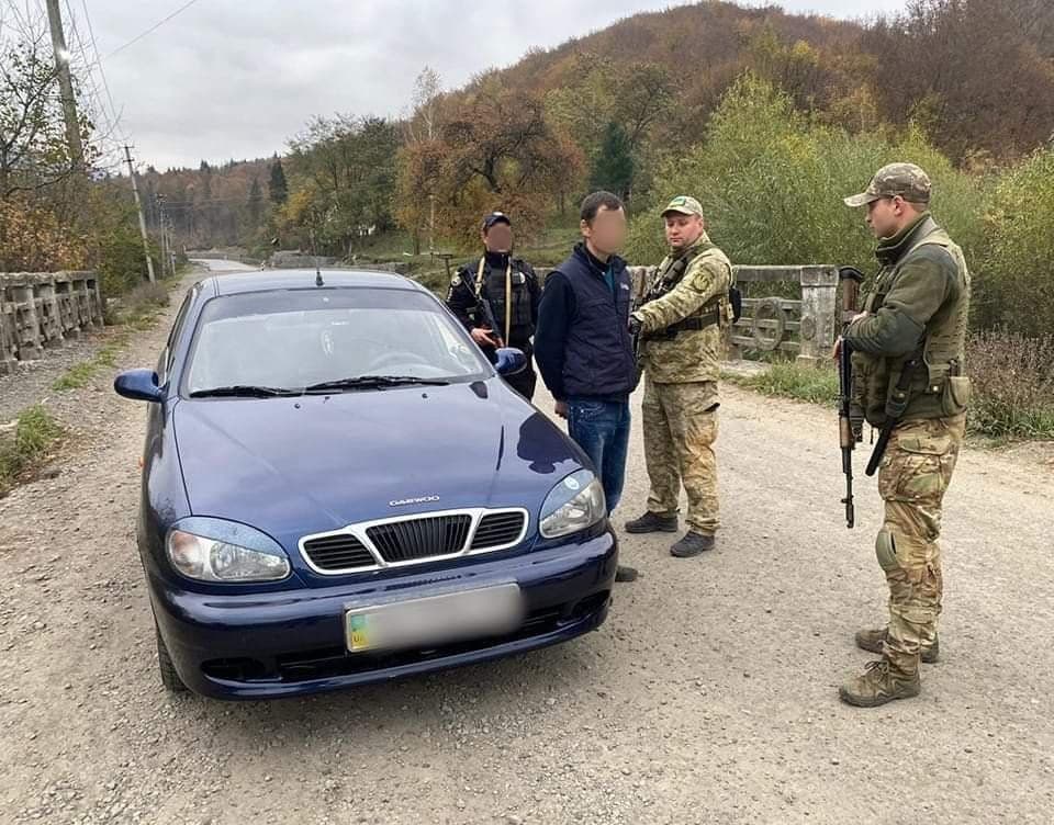 На Закарпатті затримали розшукуваного за вбивство полтавця