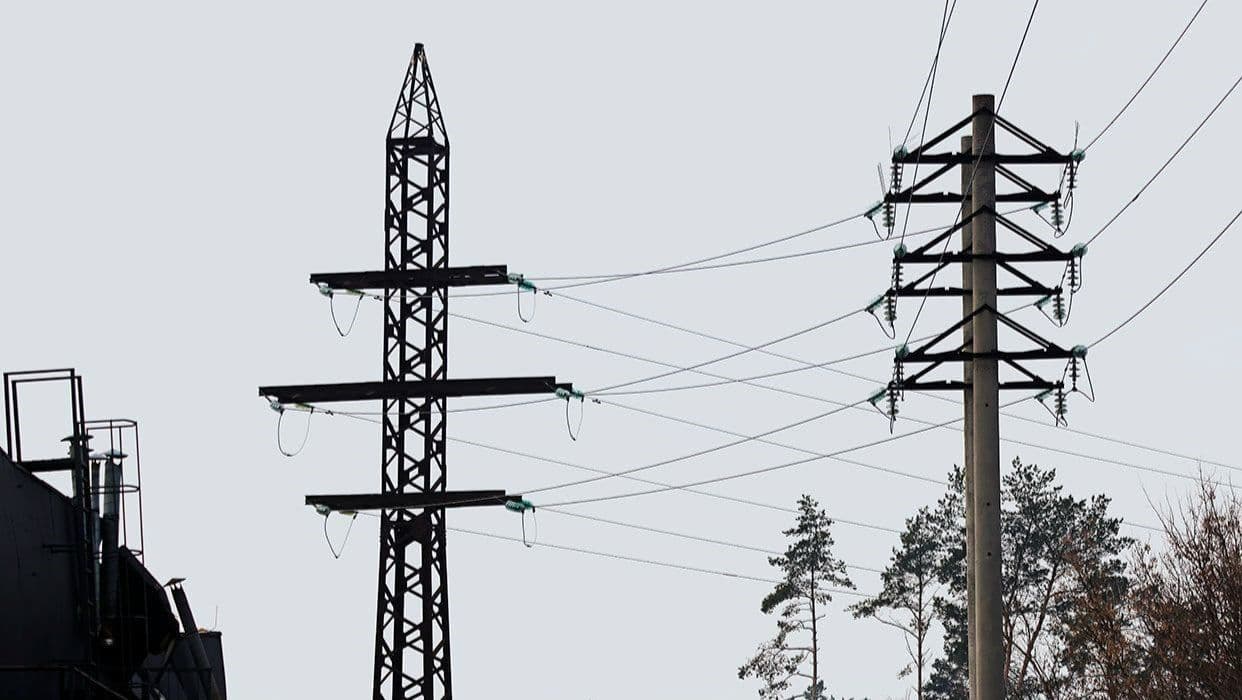 Світло для критичної інфраструктури Полтавщини відключатимуть за погодженням ОВА