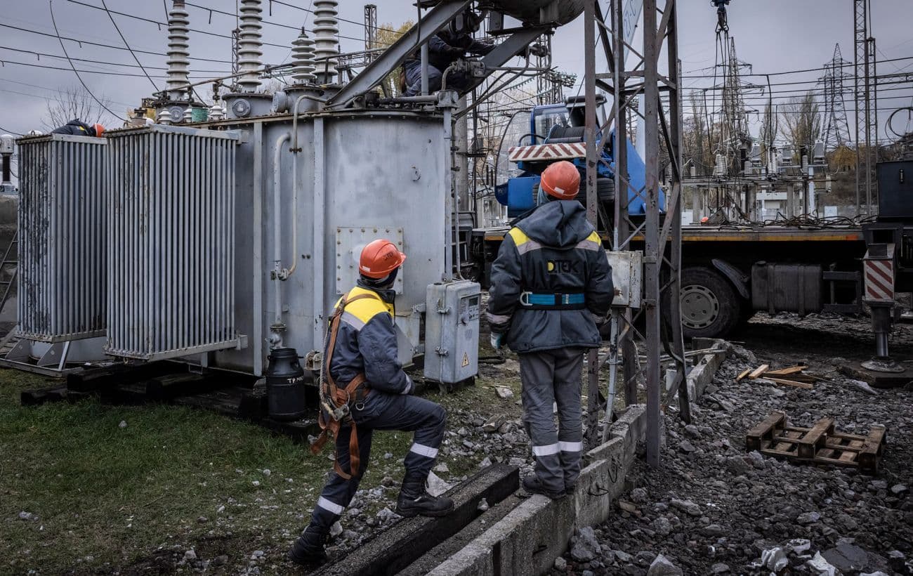 Росіяни обстріляли енергооб'єкти у семи областях України та повністю знеструмили ЗАЕС — Галущенко