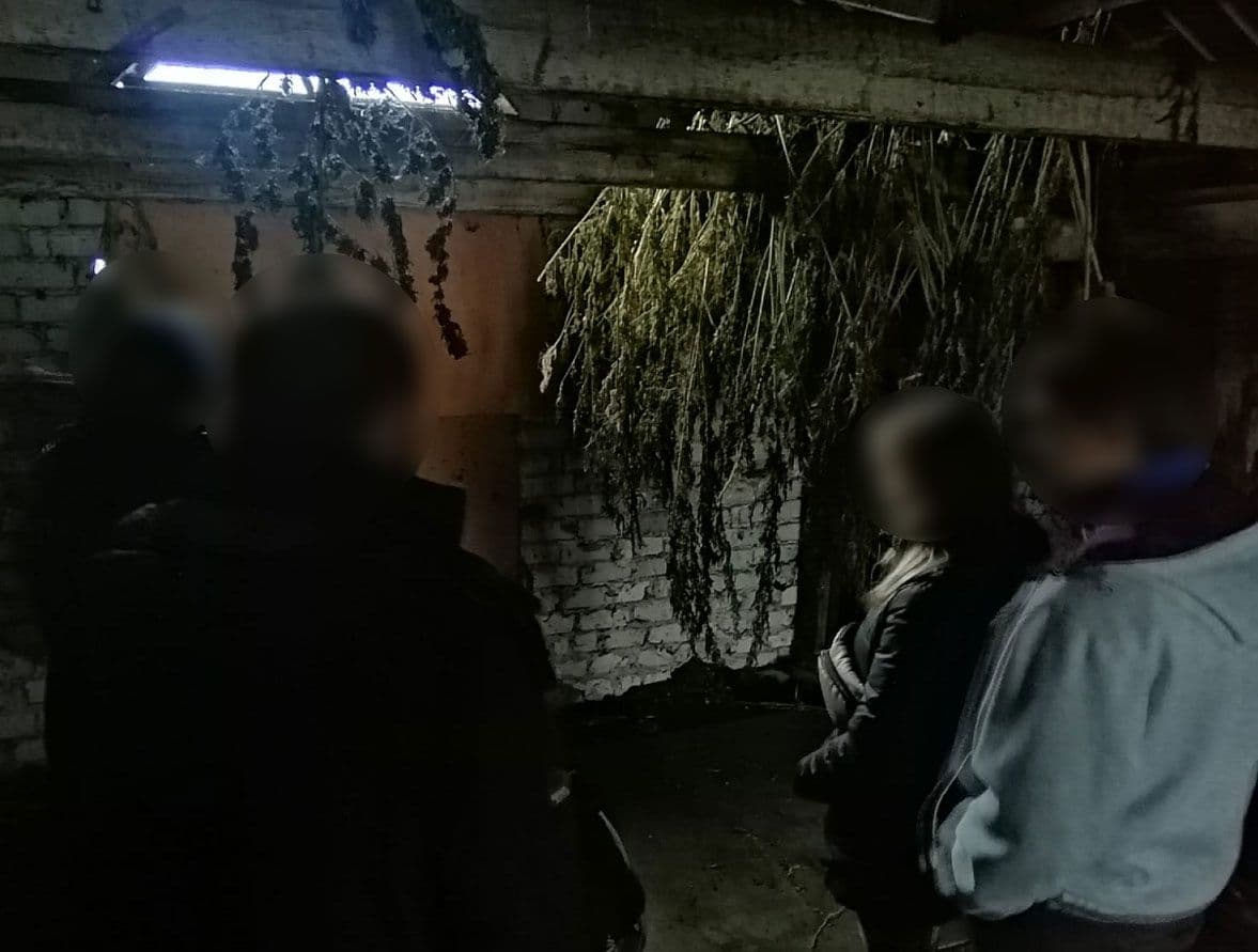 У жителя Полтавщини знайшли вдома марихуану
