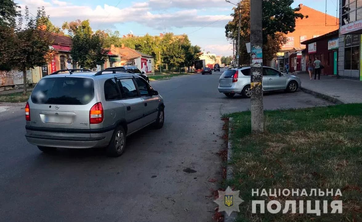 В центрі Полтави збили матір та 5-річну дівчинку
