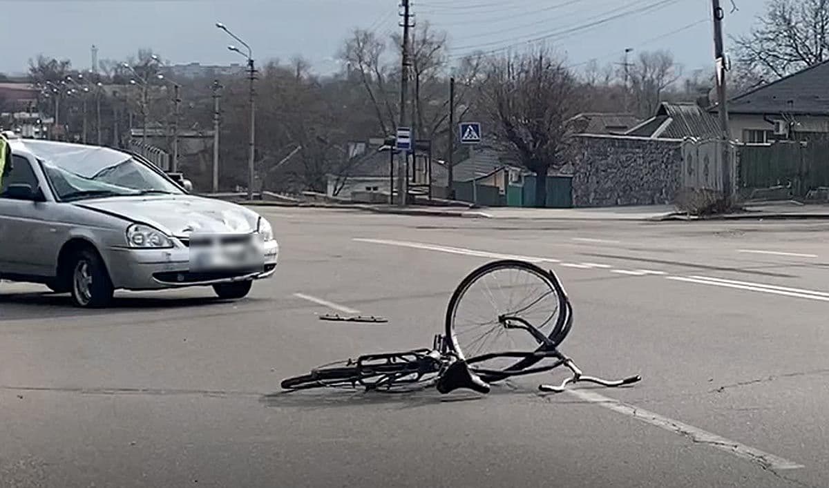 На Полтавщині під колесами «жигуля» загинув велосипедист