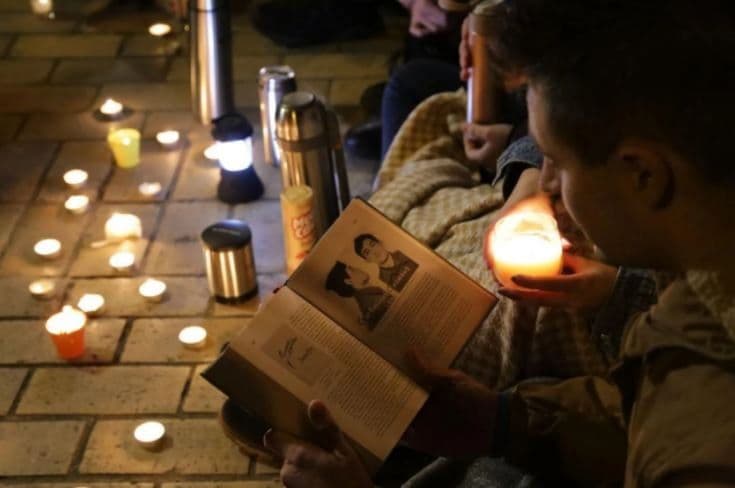 Полтавців запрошують на літературний вечір при свічках