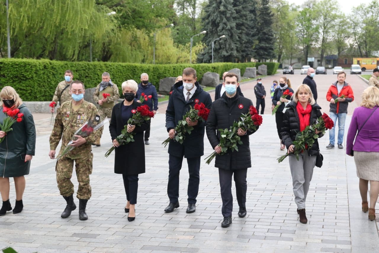 У Полтаві вшанували полеглих у Другій світовій війні