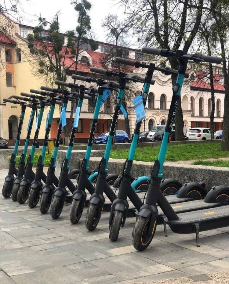 У Полтаві відновили прокат електросамокатів