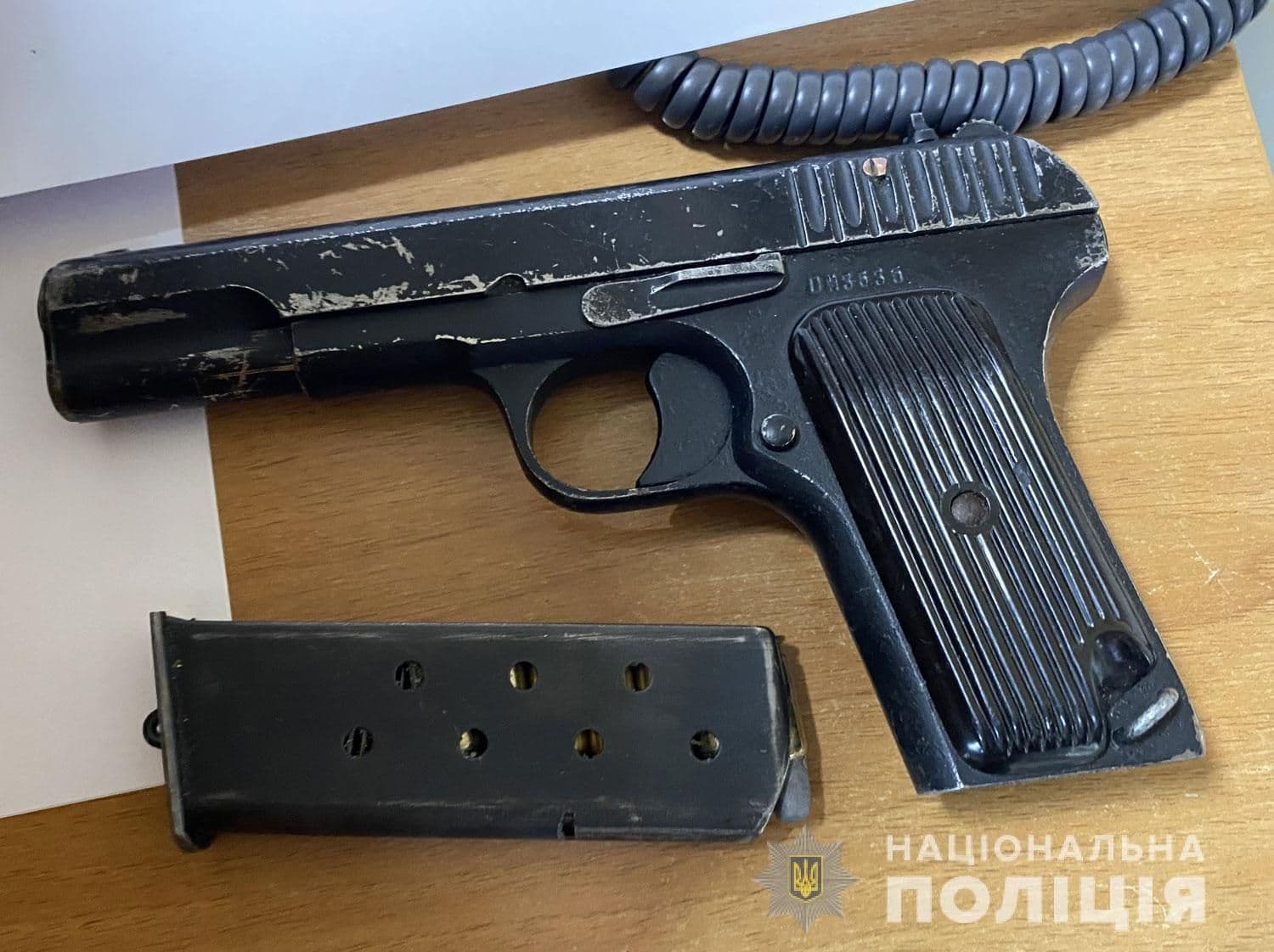 У Кременчуці чоловік погрожував пістолетом із саморобними патронами