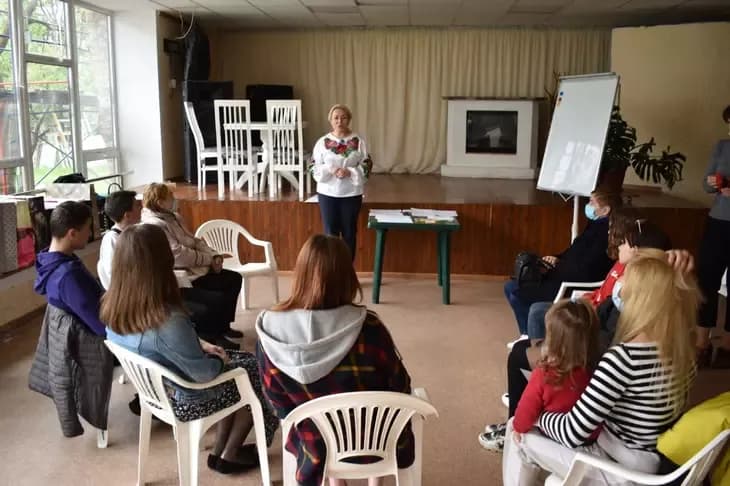 У Кобеляцькій громаді створять кабінети психологічної підтримки для переселенців