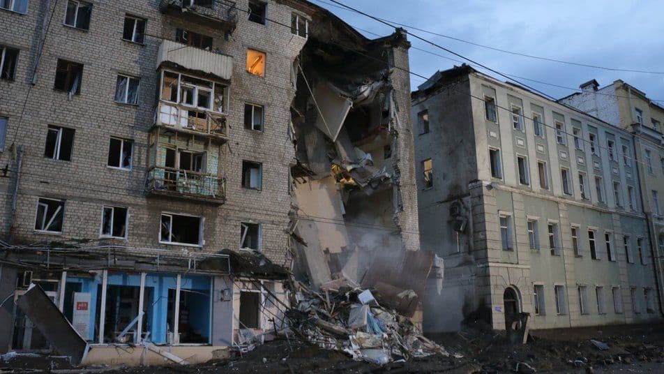 Україна в огні: Харків та Одеса знову опинилися під ударом росіян
