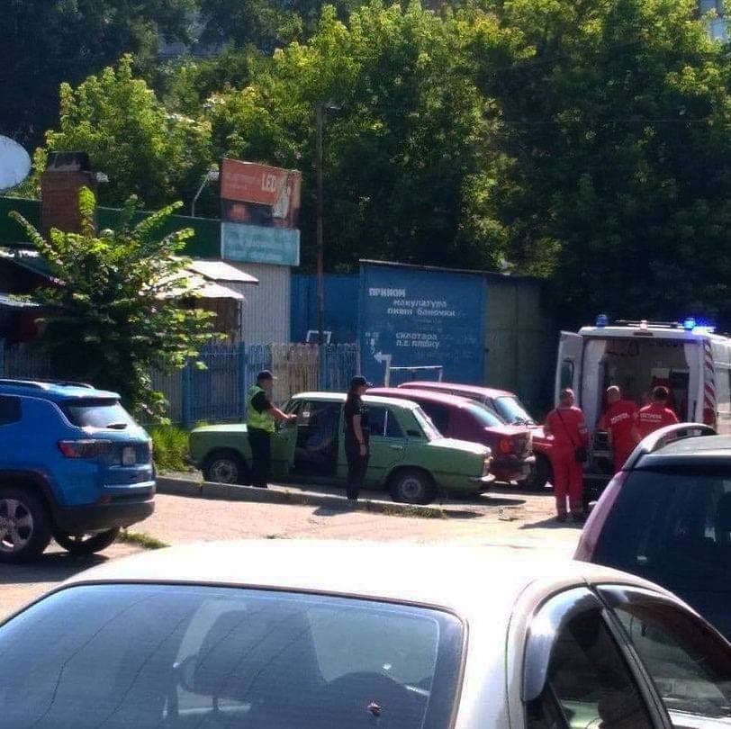 У Полтаві в машині знайшли труп