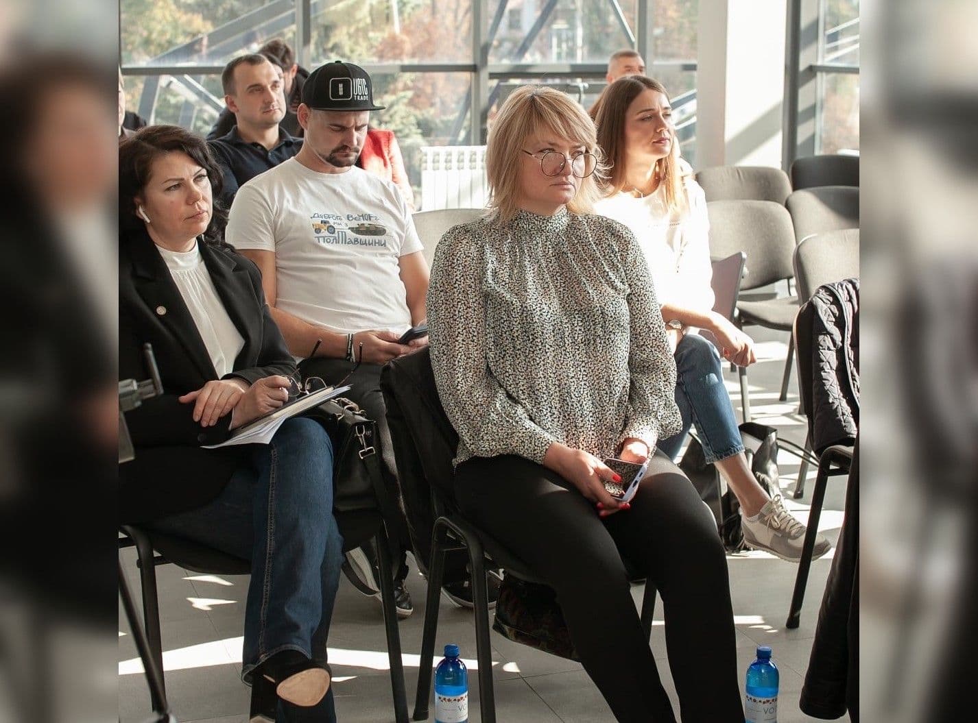 Книжковий клуб, лекції та воркшопи: перелік заходів центру «Дія. Бізнес» у грудні