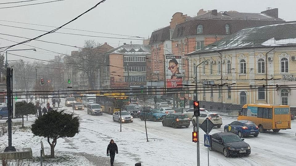 Через погоду в Полтаві транспортний колапс