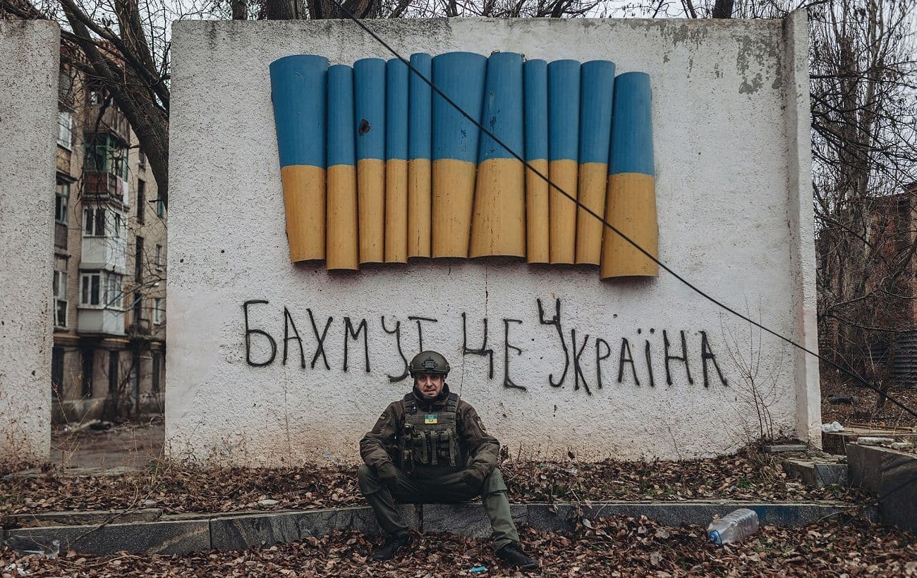 Оборона Бахмута: бійці знищують безпілотники та стримують ворожий штурм