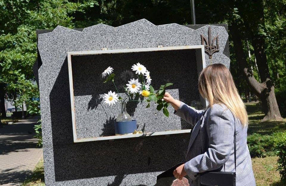 Майже 700 тисяч гривень витратять на ремонт парку Котляревського та встановлення нової інтерактивної меморіальної дошки