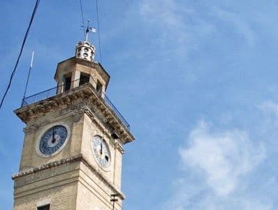 Запрацював найбільший годинник у місті